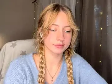 informal_ – webcam model profile photo Image 19