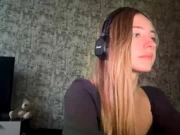 informal_ – webcam model profile photo Image 6