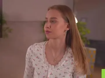 zaraagnes – webcam model profile photo Image 13