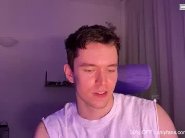 little_effy18_ – webcam model profile photo Image 8