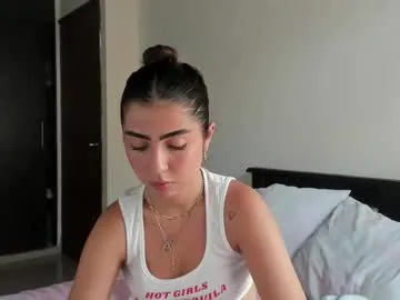 kittyloffe – webcam model profile photo Image 3