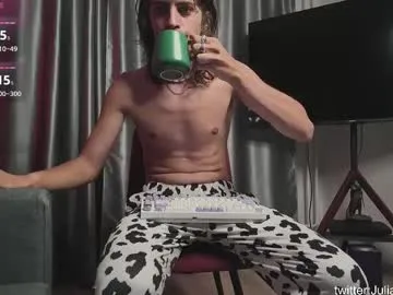 vicky_hotteei – webcam model profile photo Image 13