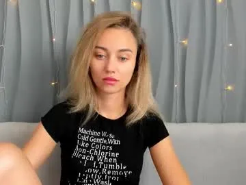 _sirine_ – webcam model profile photo Image 17
