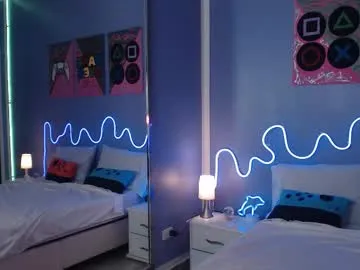 rosannaking – webcam model profile photo Image 14