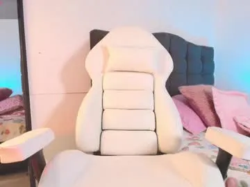 megan_clarck_ – webcam model profile photo Image 2