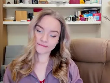kara_smith_'s Thumb Image