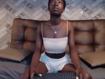 fishtgirlworld – webcam model profile photo Image 4