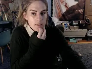 sigmasian – webcam model profile photo Image 17