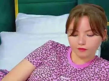 kitty__sophie – webcam model profile photo Image 9