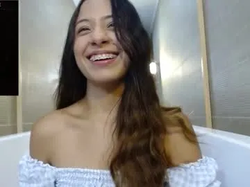 little_effy18_ – webcam model profile photo Image 5