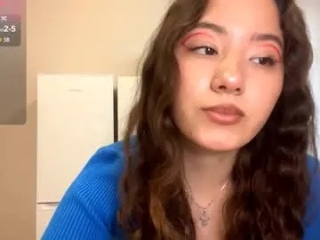 mon1_day – webcam model profile photo Image 12