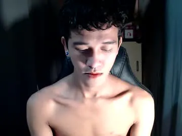 _taylormoon – webcam model profile photo Image 2