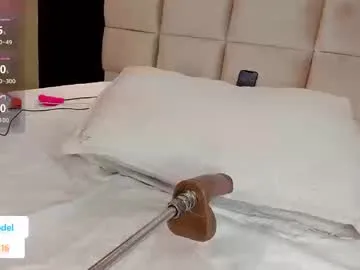 lanie__ – webcam model profile photo Image 15