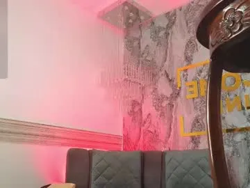 shine_vivi – webcam model profile photo Image 9