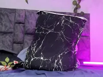 shinyways – webcam model profile photo Image 6