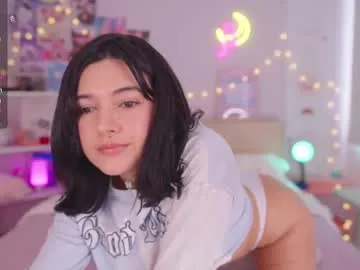 hotyplays – webcam model profile photo Image 15