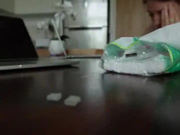 SaraLevin – webcam model profile photo Image 12