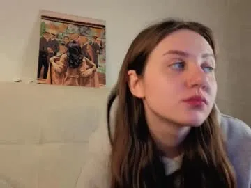 isabel_roux – webcam model profile photo Image 6