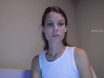 myassistant – webcam model profile photo Image 9