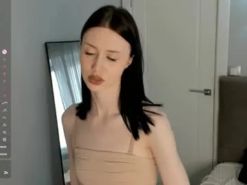 mon1_day – webcam model profile photo Image 5