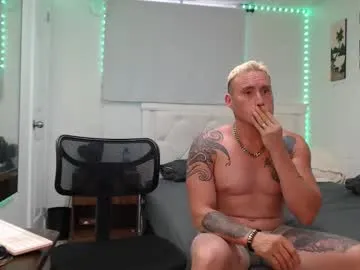 mon1_day – webcam model profile photo Image 12