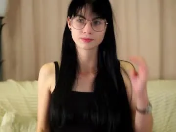 informal_ – webcam model profile photo Image 2