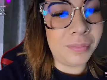 leahtemptation Image 12