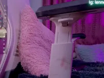 vanessajos – webcam model profile photo Image 12