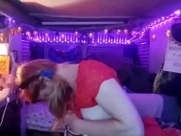 lustyaura – webcam model profile photo Image 17