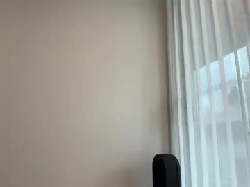 flaming_hotty – webcam model profile photo Image 15