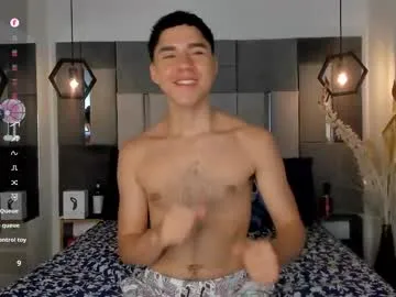 playhard054 – webcam model profile photo Image 3