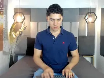 playhard054 – webcam model profile photo Image 8