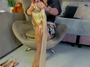 lanie__ – webcam model profile photo Image 15