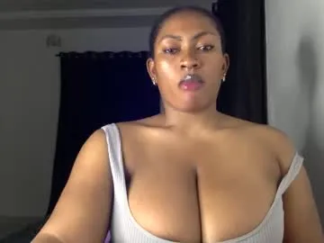 lucifera1 – webcam model profile photo Image 12