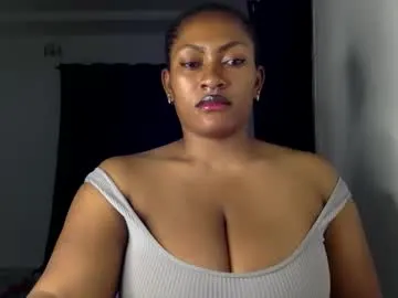 lucifera1 – webcam model profile photo Image 15