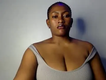 lucifera1 – webcam model profile photo Image 3