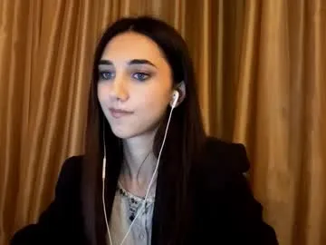 ariel_mia – webcam model profile photo Image 7