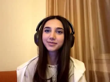 ariel_mia – webcam model profile photo Image 9