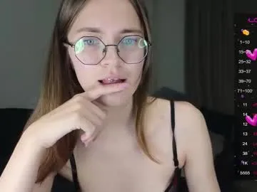 chloebakerr_ – webcam model profile photo Image 19