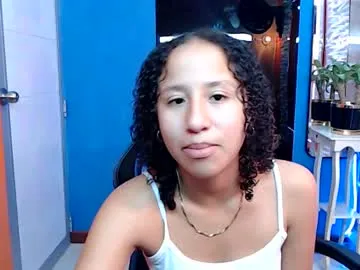 elannand – webcam model profile photo Image 9