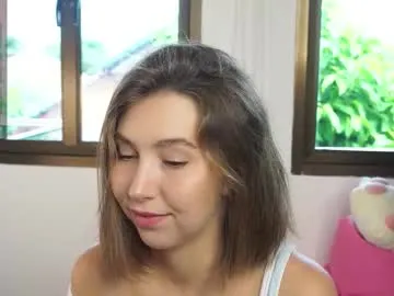 single_fox_4u – webcam model profile photo Image 10