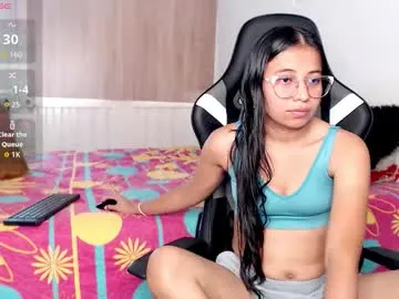 riababe – webcam model profile photo Image 12