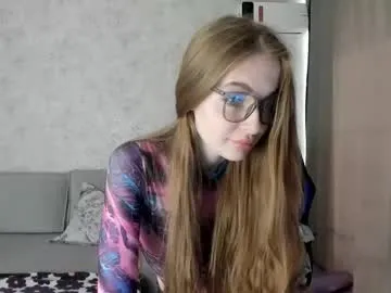phoebepaw – webcam model profile photo Image 8