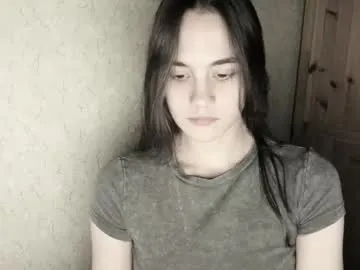 Yasminegirl – webcam model profile photo Image 12