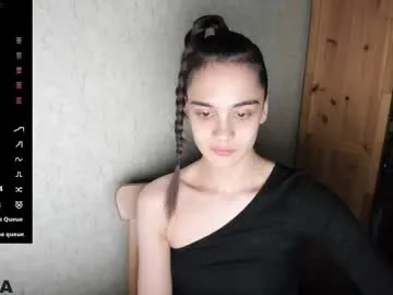 Yasminegirl – webcam model profile photo Image 17