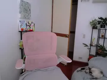 catchustoday – webcam model profile photo Image 6