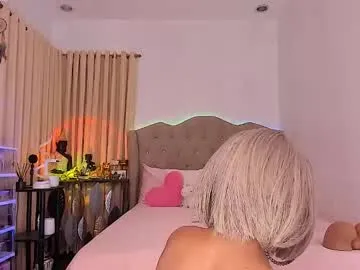 homeofsex_ – webcam model profile photo Image 14