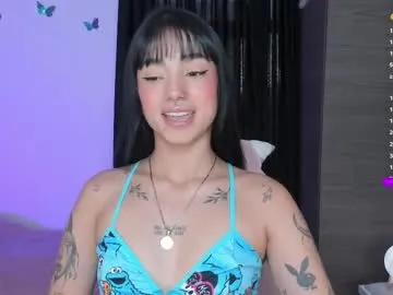 little_effy18_ – webcam model profile photo Image 12