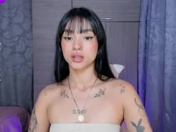 little_effy18_ – webcam model profile photo Image 3