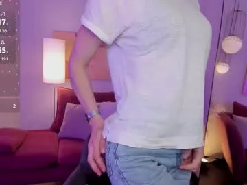 power_ranger_pink – webcam model profile photo Image 3